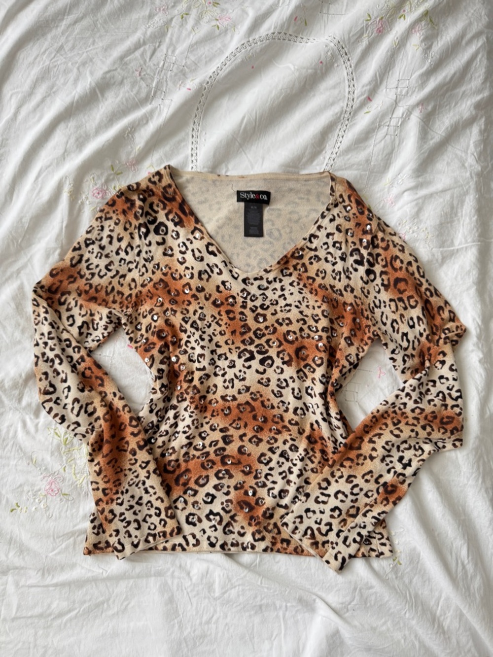 Y2K Style & Co Leopard Print V-Neck Sweater - Beige & Brown Size M